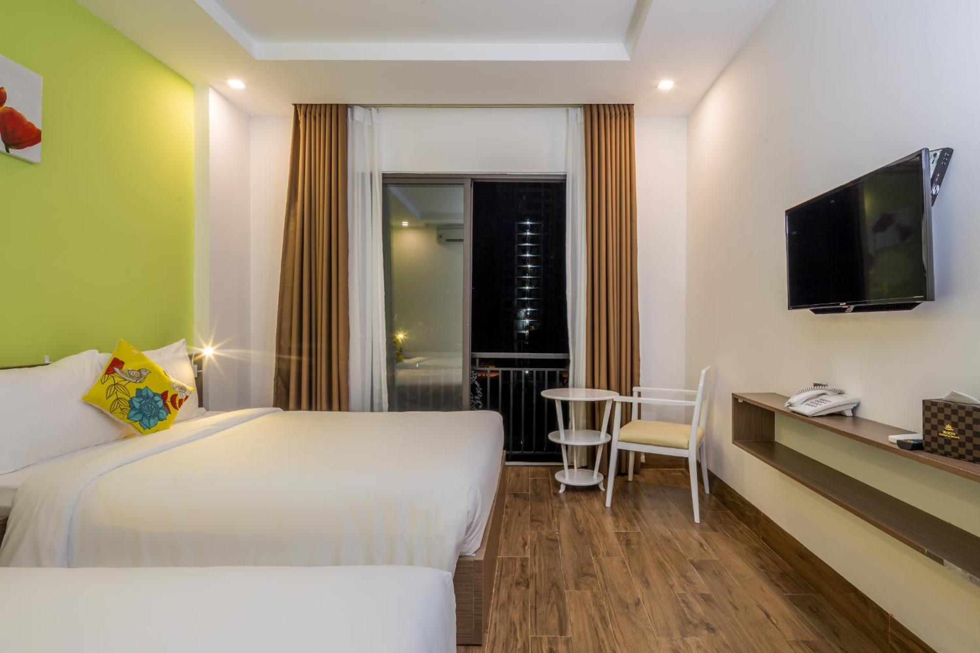 Dn Beach Hotel Da Nang Esterno foto