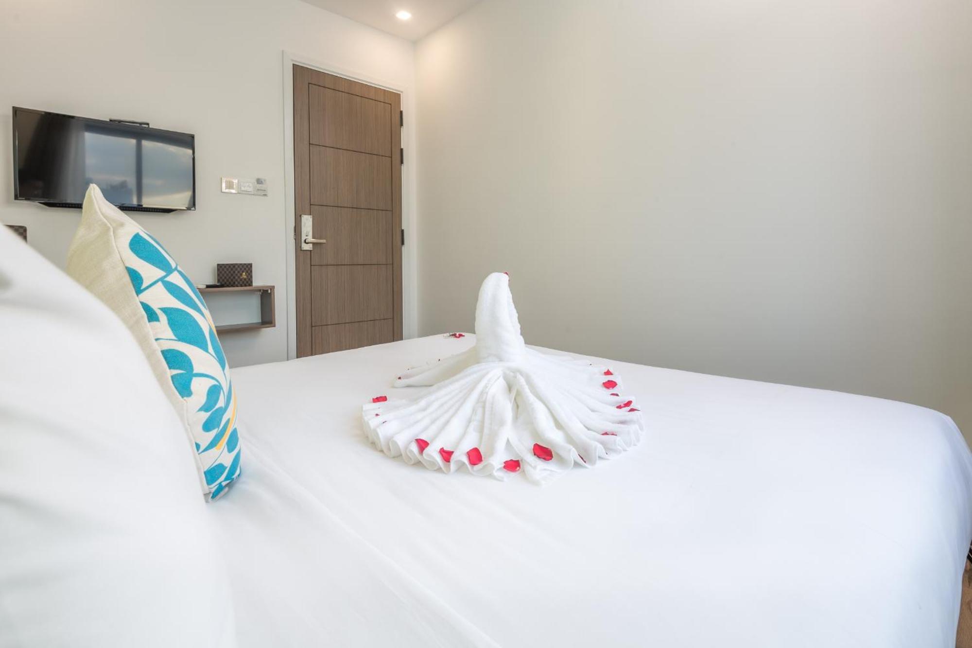 Dn Beach Hotel Da Nang Esterno foto