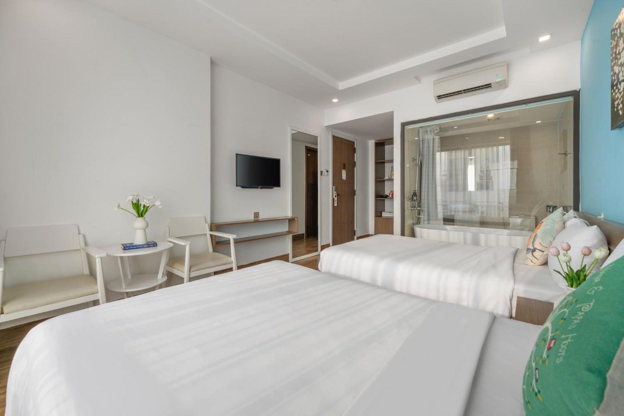 Dn Beach Hotel Da Nang Esterno foto